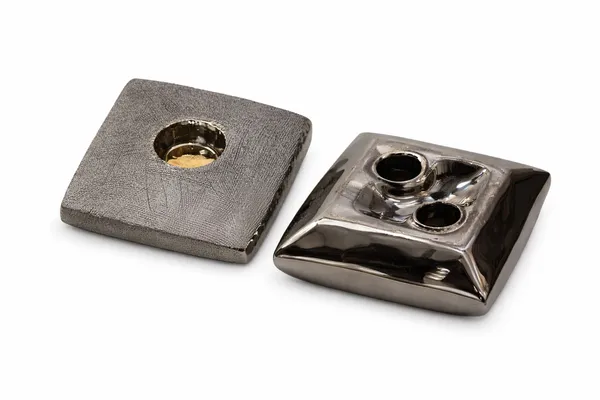 Black_And_Silver_Metal_And_Ceramic_Candle_Holder_For_Home_Decor