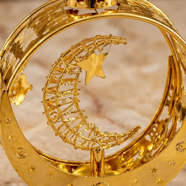 Golden_Metal_Modern_Crescent_Ramadan_Showpiece_For_Home_Decor