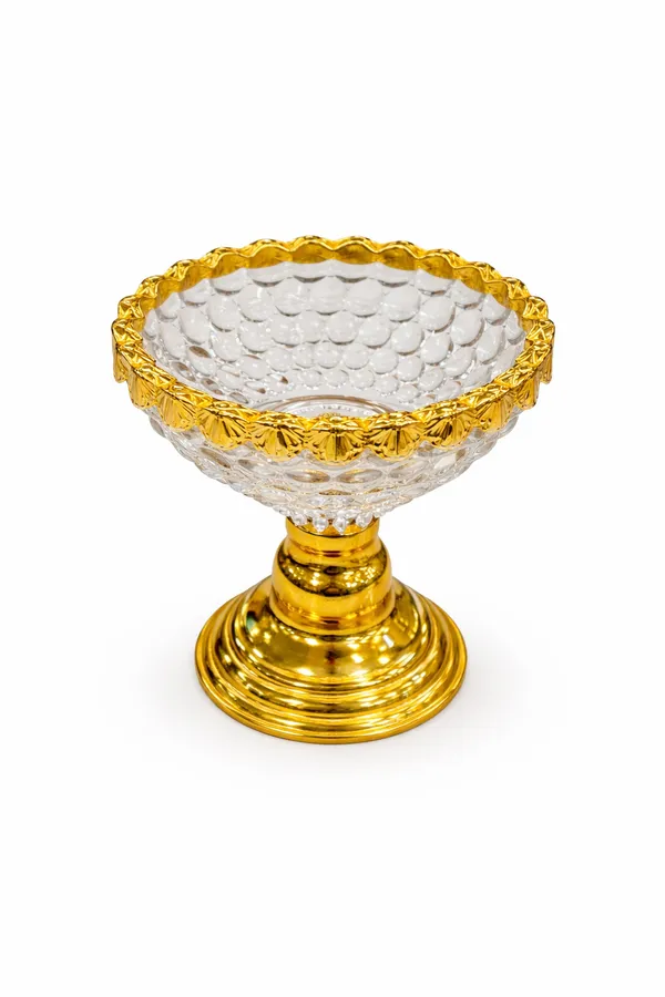 Golden_Crystal_And_Metal_Crystal_Bowl_With_Golden_Base_For_Home_Decor