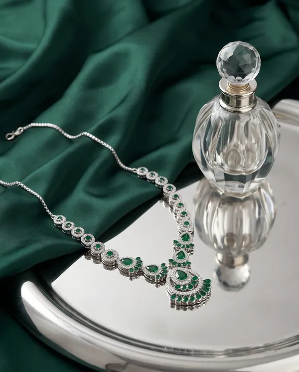 Emerald_Royale_Necklace_Set