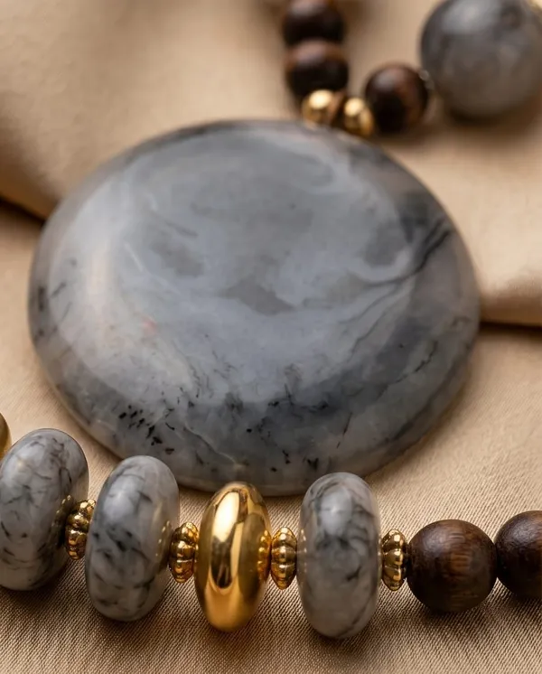 Elegant_Stone_Pendant_Necklace