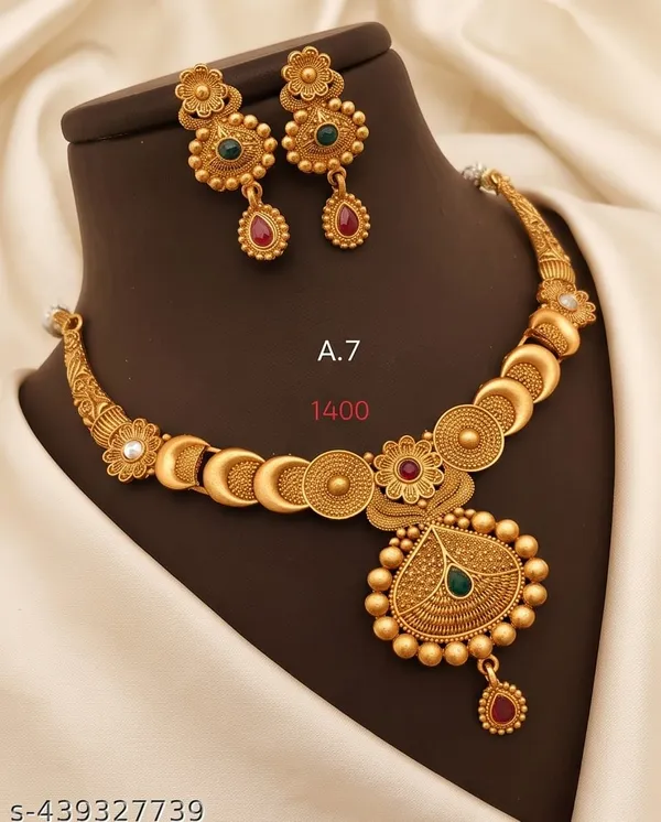 Rajsi_Chandrika_Antique_Necklace_Set