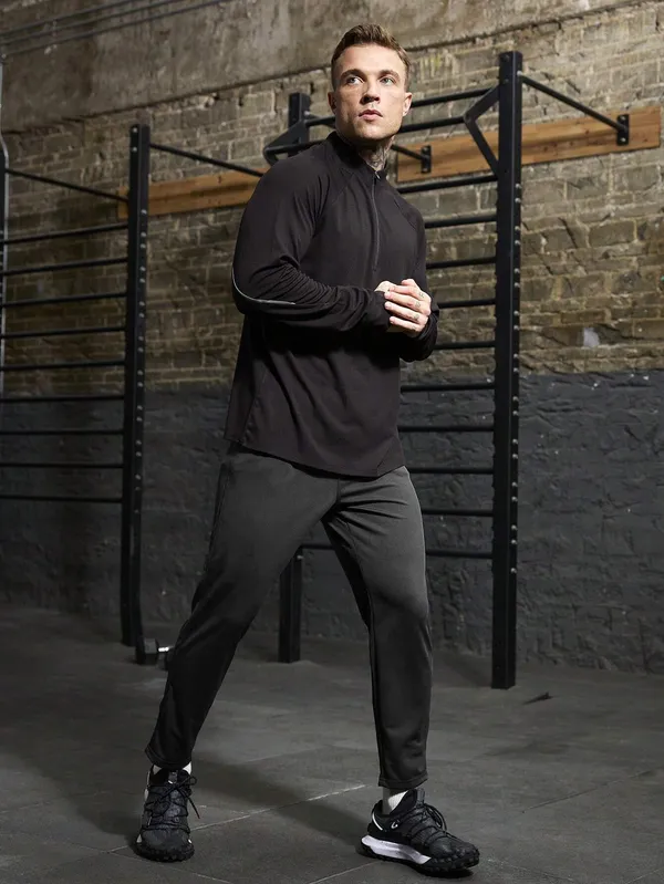 Black_Lycra_Fashionable_&_Trendy_Solid_Track_Pant_For_Men