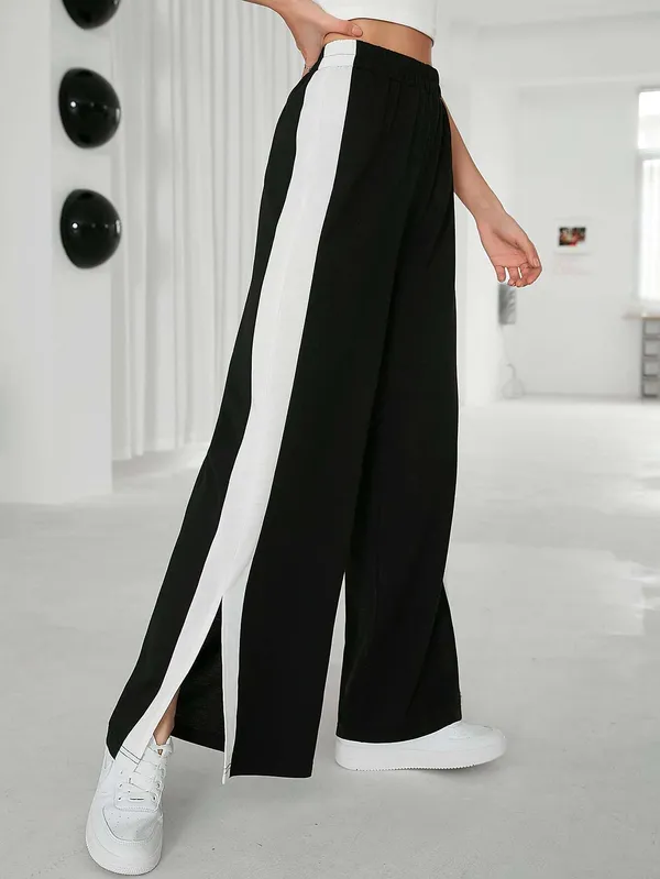 Black_Polyester_Fashionable_&_Trendy_Regular_Fit_Trouser_For_Women
