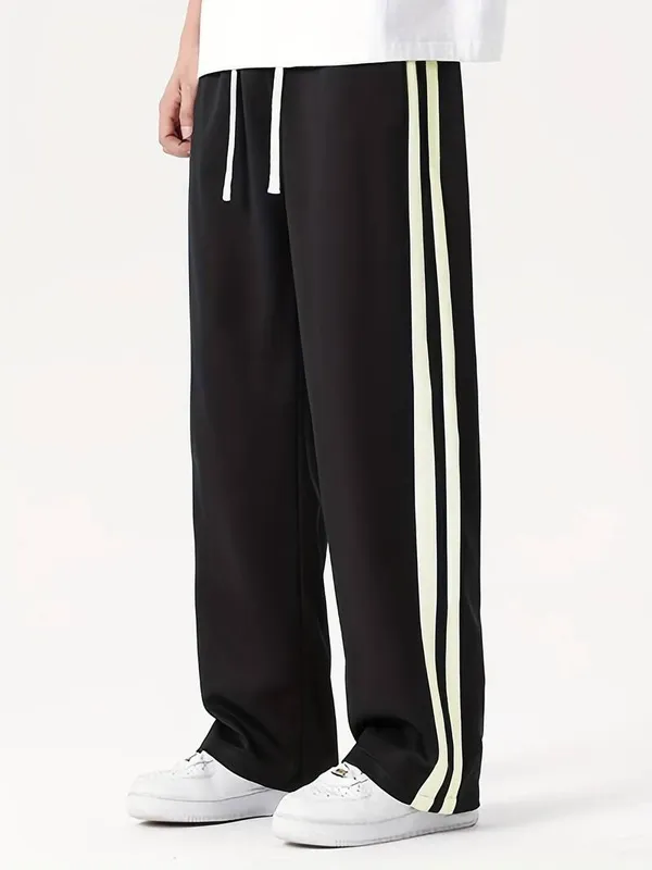 Black_Polyester_Fashionable_&_Trendy_Straight_Fit_Track_Pant_For_Men