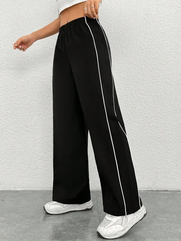 Black_Polyester_Fashionable_&_Trendy_Solid_Track_Pant_For_Women