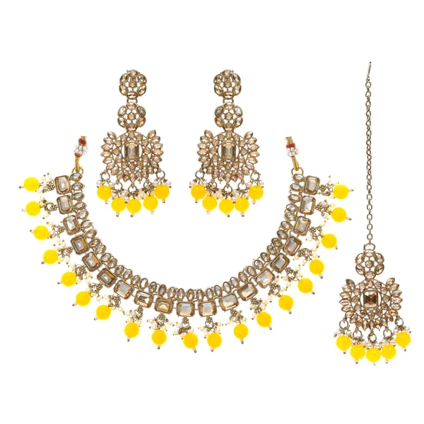 Yellow_Elegant_Design_Jewellery_Set_For_Women