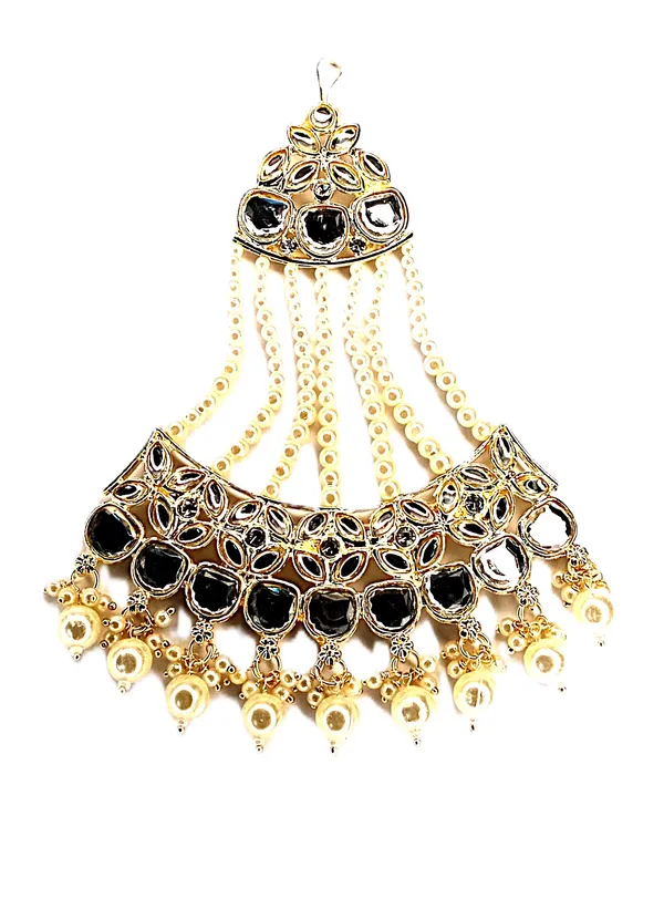 White_&_Light_Gold_Elegant_Design_Passajhoomar_Mangtika_For_Women