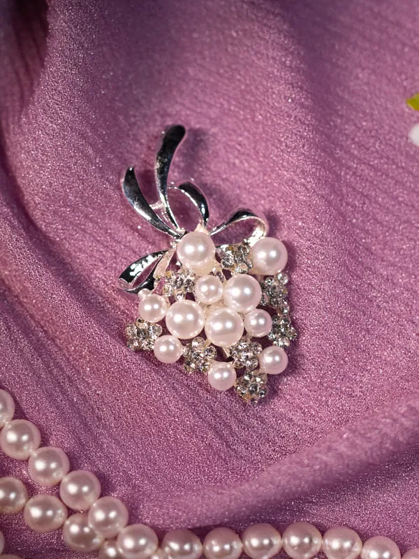 White_&_Silver_Elegant_Design_Designer_Metal_Brooch_For_Women