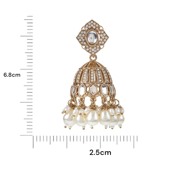 Gold_Elegant_Design_Earrings_For_Women