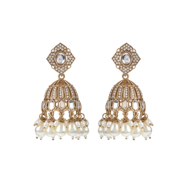 Gold_Elegant_Design_Earrings_For_Women