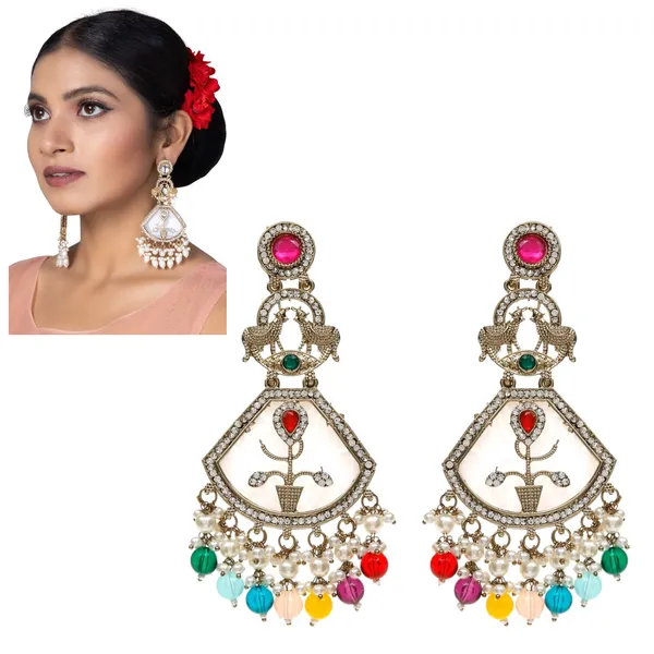 Gold_&_White_Elegant_Design_Earrings_For_Women
