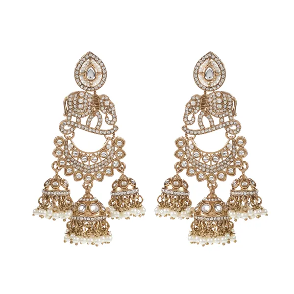 Gold_Elegant_Design_Earrings_For_Women