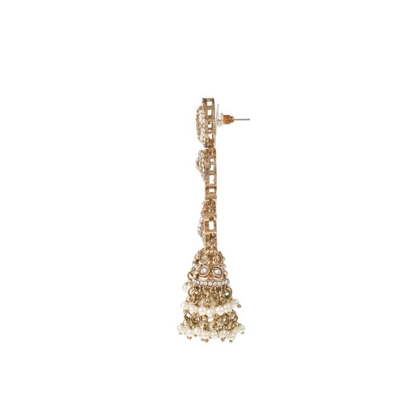 Gold_Elegant_Design_Earrings_For_Women