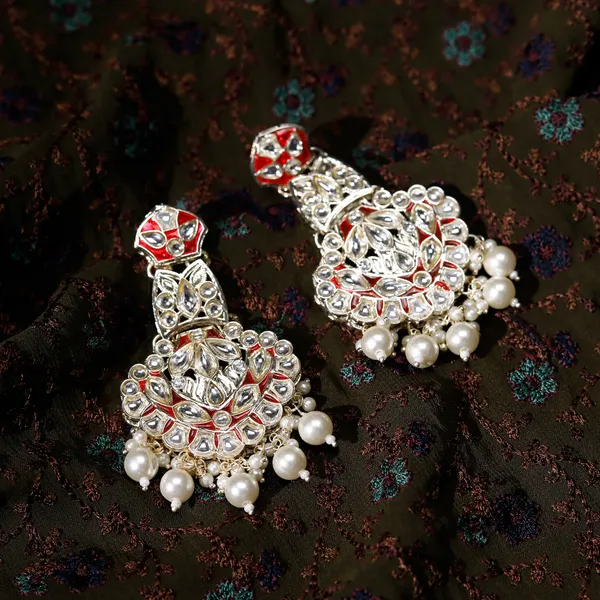 Red_Elegant_Design_Earrings_For_Women