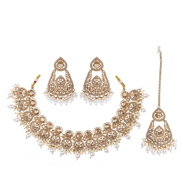 Gold_&_White_Elegant_Design_Jewellery_Set_For_Women