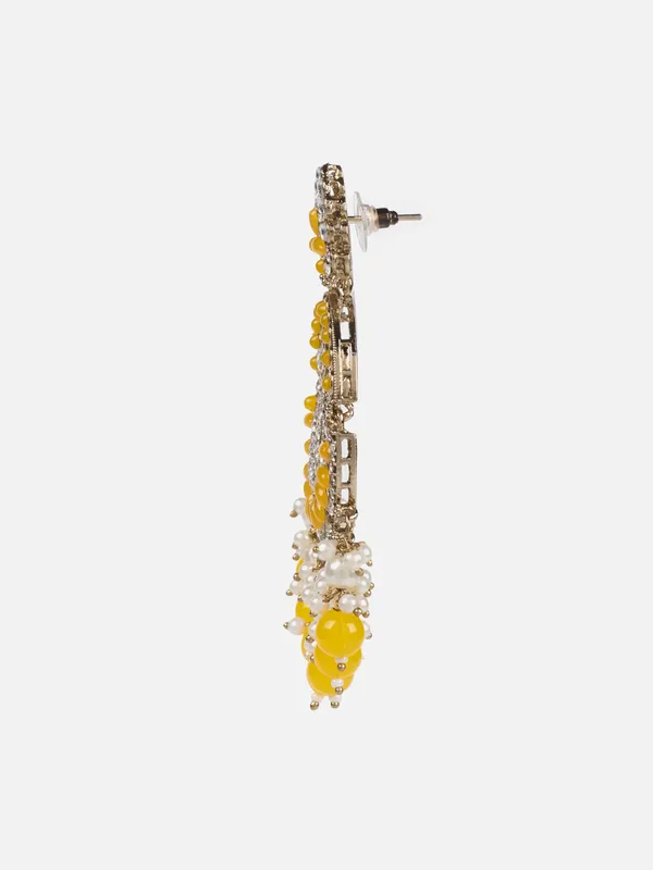 Yellow_Elegant_Design_Earrings_For_Women