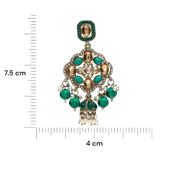 Green_Elegant_Design_Earrings_For_Women