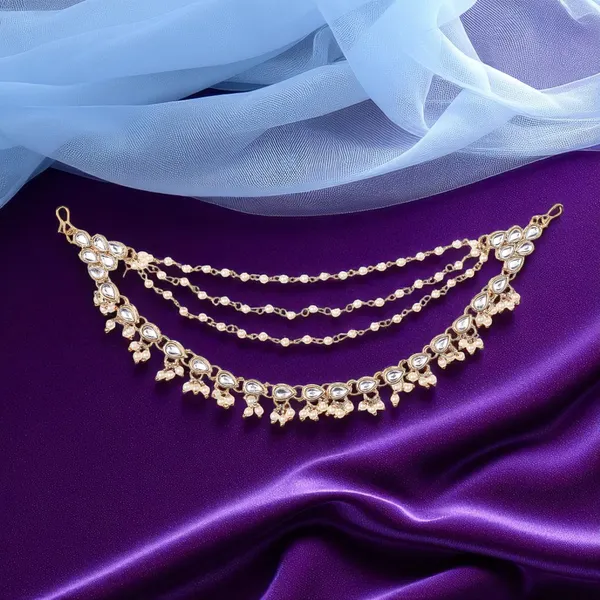 Gold_Elegant_Design_Earrings_For_Women
