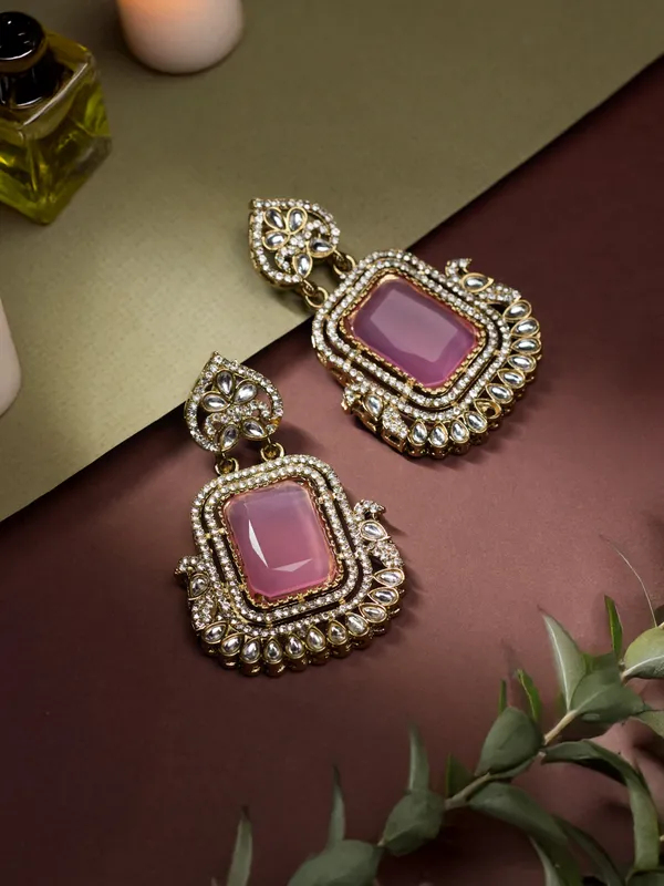 Pink_Elegant_Design_Earrings_For_Women