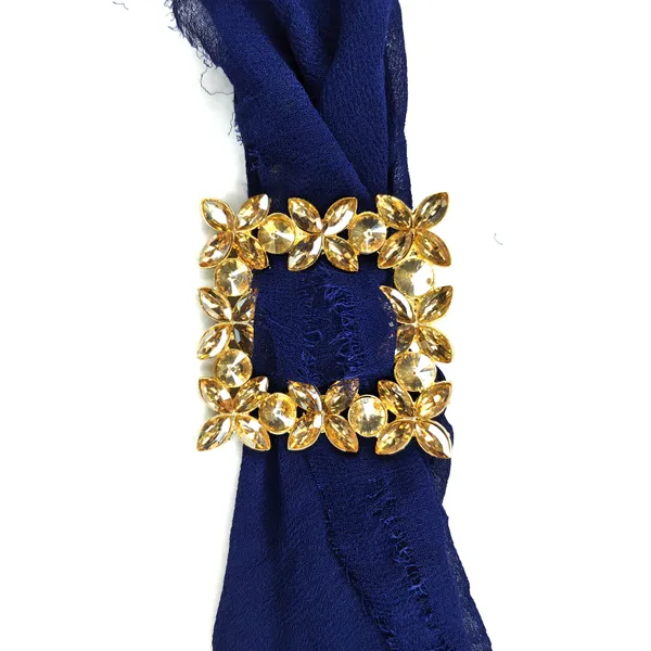 Gold_Elegant_Design_Designer_Metal_Brooch_For_Women