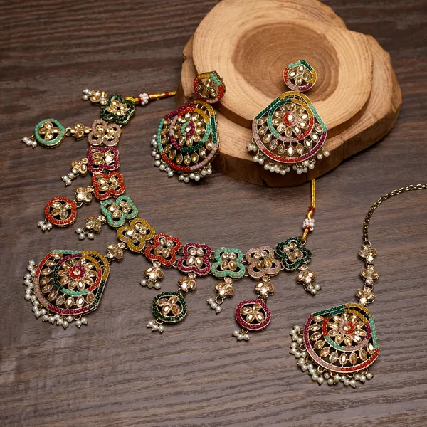 Multicolor_Elegant_Design_Jewellery_Set_For_Women