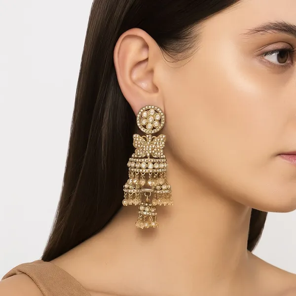Gold_Elegant_Design_Earrings_For_Women