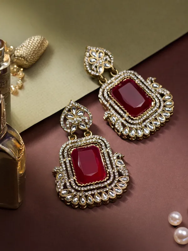 Ranipink_Elegant_Design_Earrings_For_Women