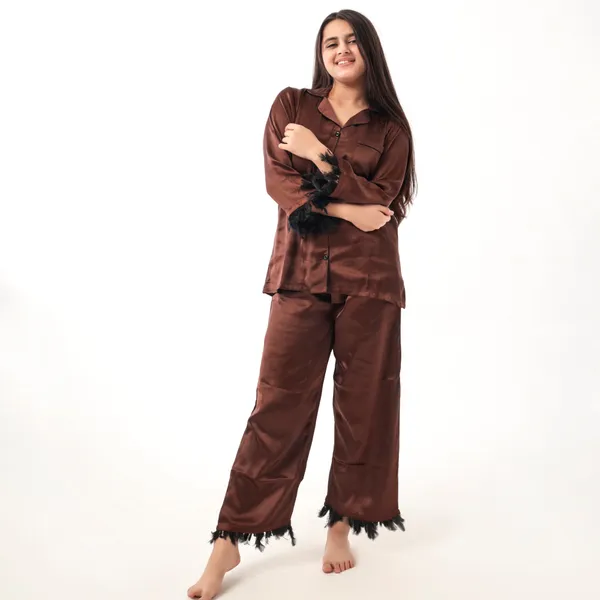 Brown_Feathery_Dreams