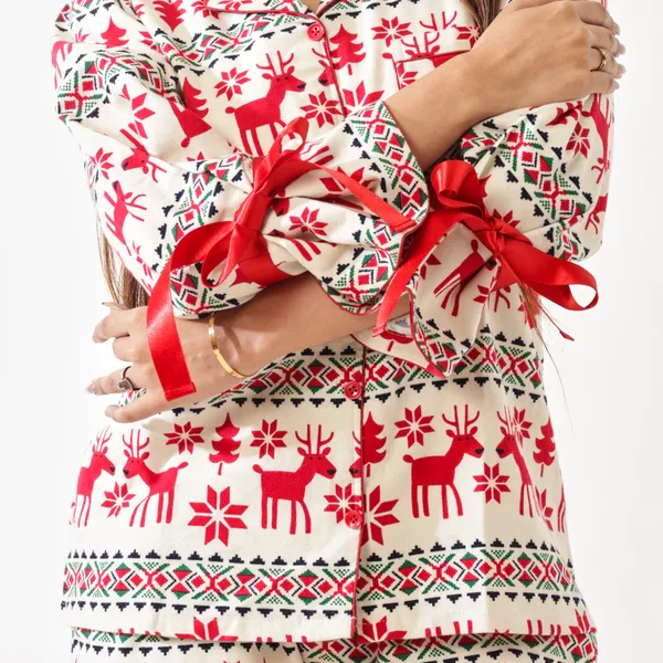 Christmas_Carols_&_Reindeer_Nights