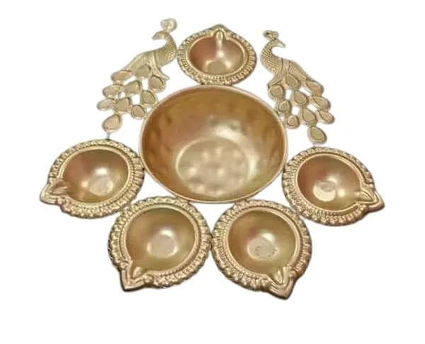 Golden_Kindred_Homes_Decorative_Urli_Bowl_With_5_Brass-Polished_Diyas_&_Peacock_Design_|_Traditional_Oil_Lamp_For_Puja,_Diwali,_Home_Temple_&_Festive_Decoration_(7.5_Inch)