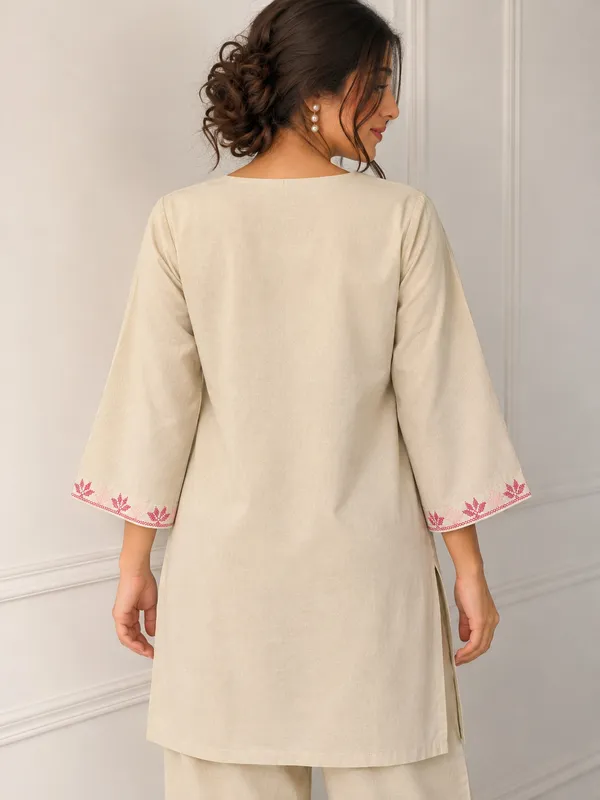 Women’s_Pure_Cotton_Relaxed_Fit_Embroidered_Kurta_Pant_Set_|_Floral_Cotton_Co-Ord_Set_|_Comfortable_Ethnic_Wear