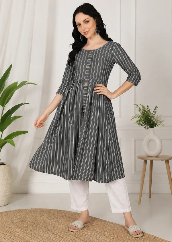 Women's_Pure_Cotton_Striped_Kurta_for_Women_|_Round_Neck_3/4_Sleeve_A-Line_Casual_Kurti