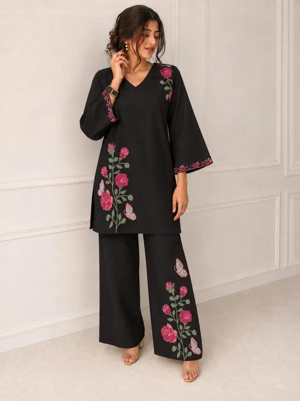 Women’s_Pure_Viscose_Rayon_Relaxed_Fit_Embroidered_Kurta_Pant_Set_|_Floral_Cotton_Co-Ord_Set_|_Comfortable_Ethnic_Wear