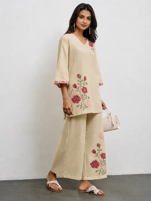 A-line_Ethnic_kurta_For_Women