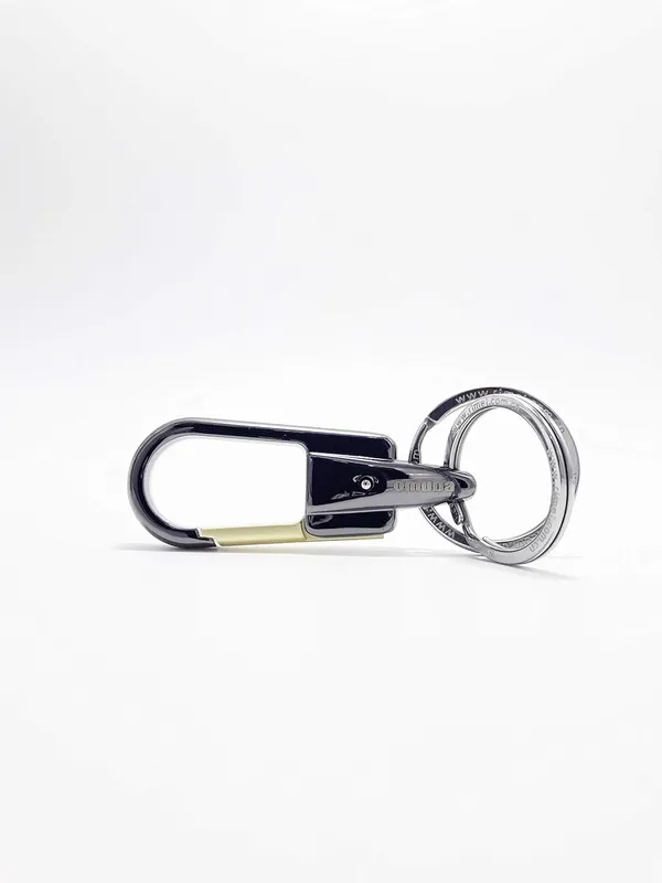 Silver_Stainless_steel_Keychain_For_Men