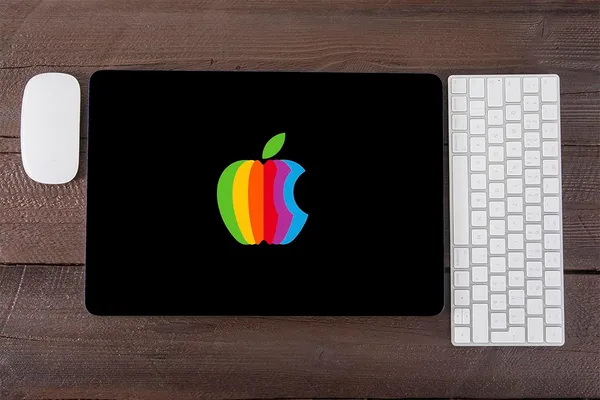 Black_Laptop_Skin_Cover_Laptop_Skin_Sticker_Waterproof_Matte_Laminated_Finish_Scratch_Resistant,_Spill_Proof_Easy_Install