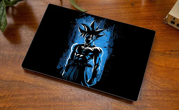 Black_Laminated_Laptop_Skin_Universal_Fit_For_15.6_Protective_Laminate_Coating_And_Long_Lasting_Adhesive_Easy_To_Apply_And_Remove