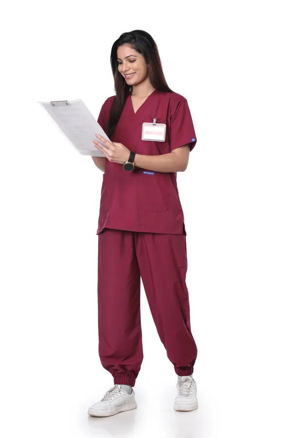 Maroon_7_Pocket_V_Neck_Scrub_With_Cap_&_Mask_For_Women