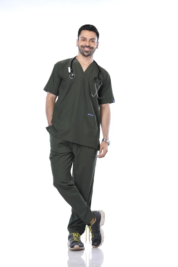 Forest_Green_9_Pocket_Scrub_V_Neck_With_Cap_&_Mask_For_Men