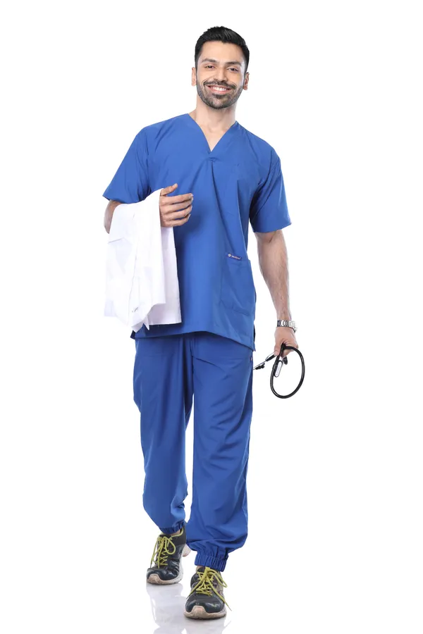Royal_Blue_7_Pocket_V_Neck_Scrub_With_Cap_&_Mask_For_Men