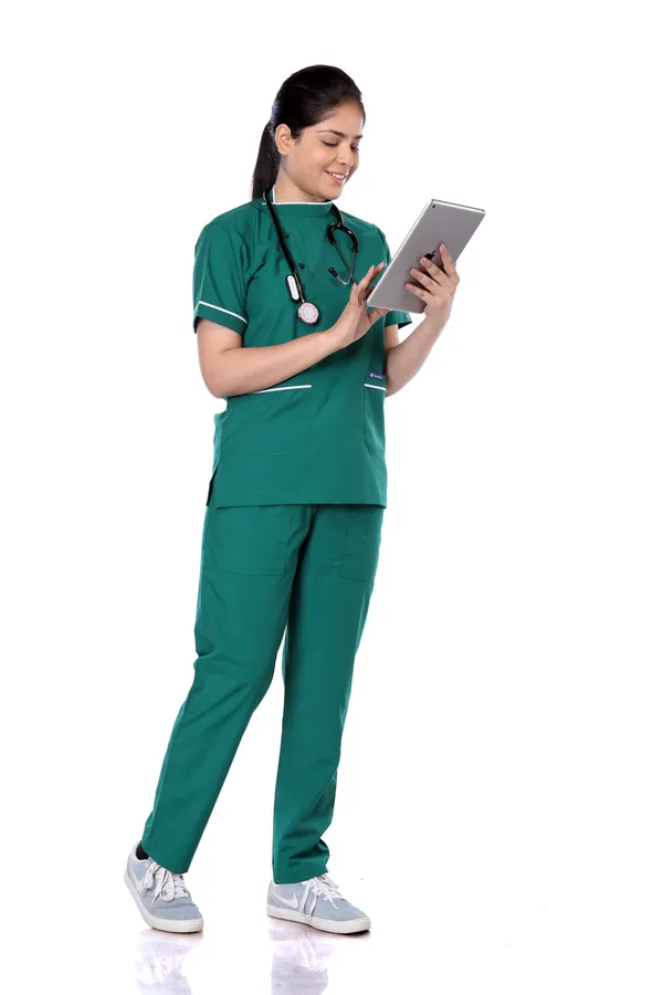 Green_5_Pocket_Biofit_Collar_Scrub_With_Cap_&_Mask_For_Women