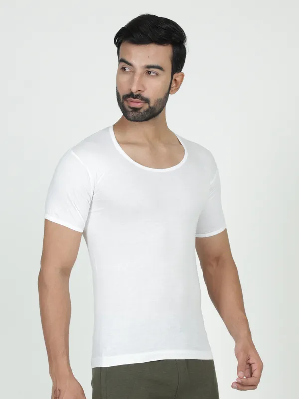 Digsel_Men_100%_Cotton_White_Half_Sleeve_Vest_Pack_Of_5