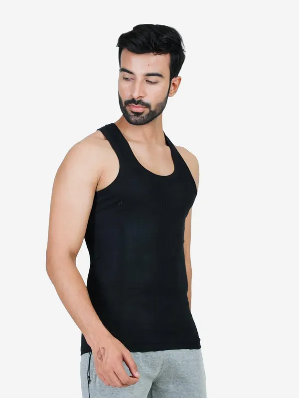Pack_Of_3_Digsel_Men_100%_Cotton_Premium_White_Vest_Parker