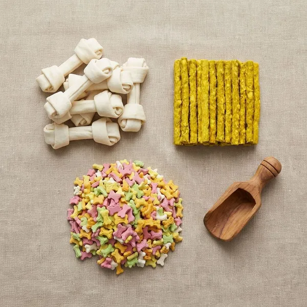 Dog_Food_Combo_1Kg_Colorful_Biscuit_500_Gm_Chewbone_500Gm_Chicken_Stick