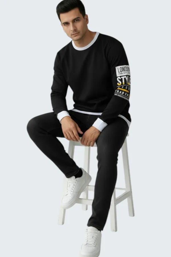 Black_Printed_Round_Neck_Full_Sleeve_Cotton-Polyester_Blend_T-Shirt_For_Men