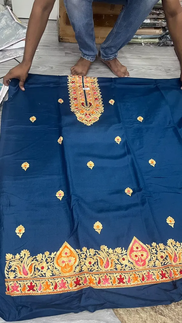 Pure_Wool_Kashmiri_Embroidered_Suit_✨