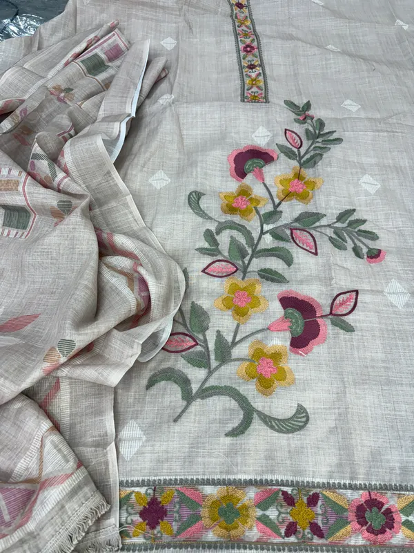 Khaddi_Cotton_Suit_with_Kashmirisuits