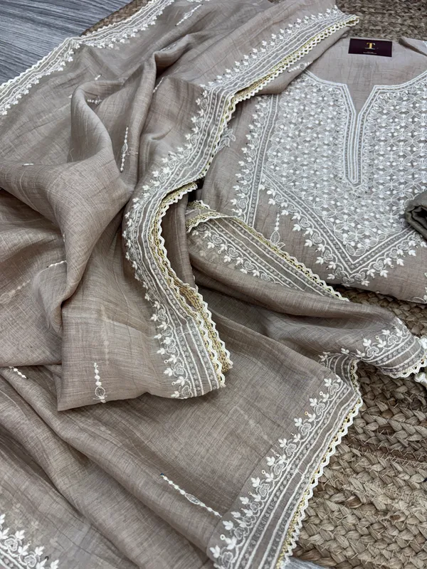Mul_Chanderi_Elegance_suit_set