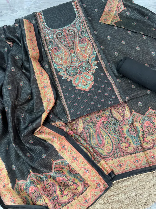 Mul_Chanderi_Printed_Suit_Set